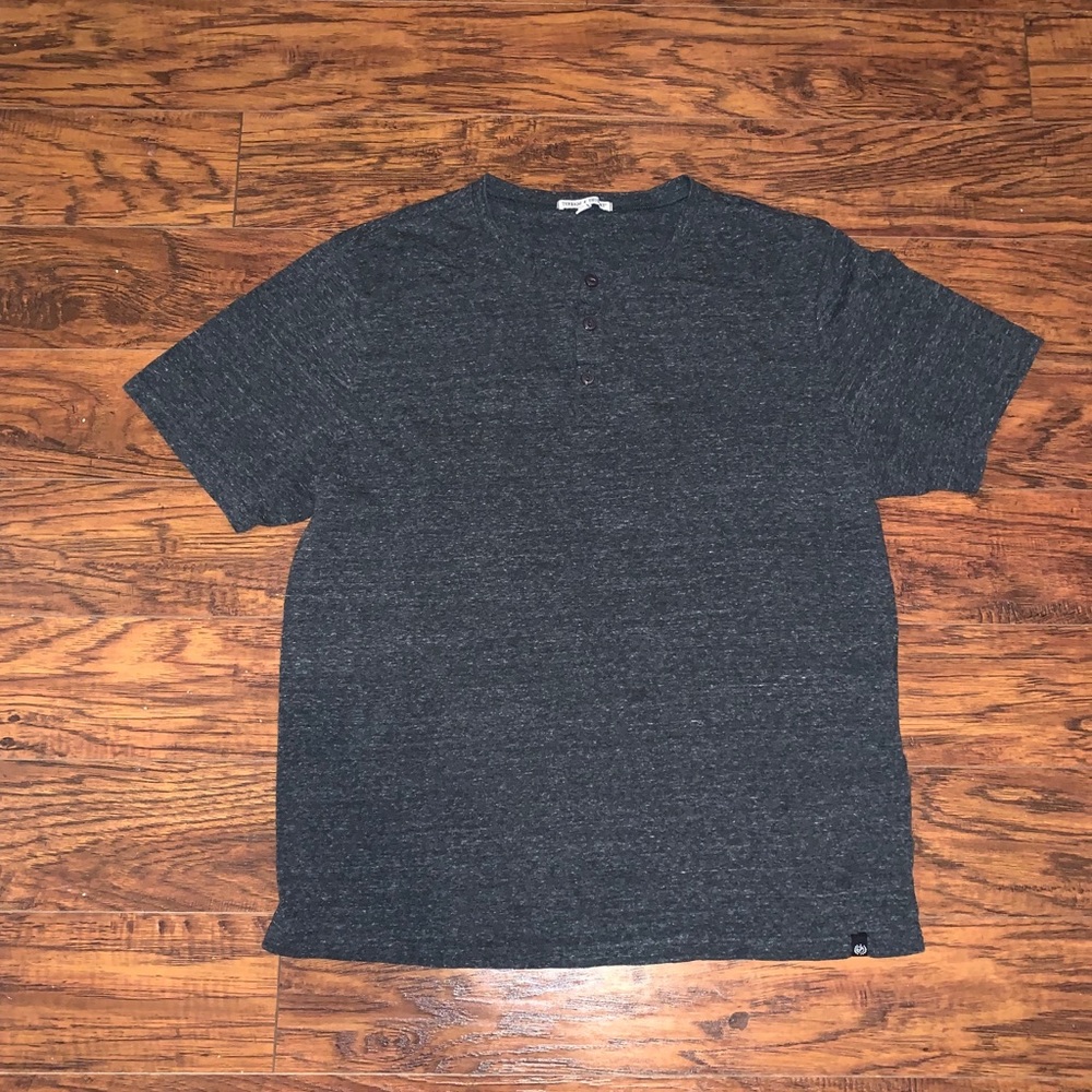 Threads 4 Thought 3 Buttons tee (Excellent)